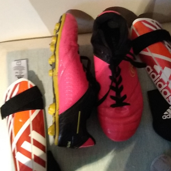 Women's soccer running shoes plus calf pads - Picture 7 of 7